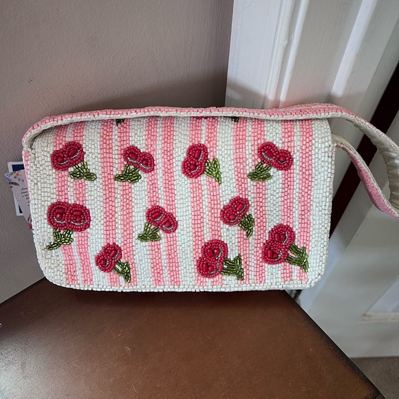 CHERRY VIRAL INDIA BEADED BAG NWT - Picture 3 of 4